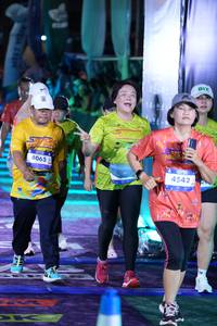 BIB: 4065, 4542
                            <button type="button" onclick="openModal(26224160)" class="btn btn-primary btn-sm float-right btn-popup" data-toggle="modal" data-target=".modal-high-quality">
                        <i class="fas fa-shopping-cart"></i> Add to Cart
                    </button>
                                            <button type="button" onclick="isThisMe(26224160, true)" class="btn btn-success btn-sm float-right btn-popup btn-isme hidden" data-toggle="tooltip" data-placement="bottom" title="นี่คือรูปของคุณใช่ไหม คลิกที่นี่เพื่อเอาเข้าอัลบั้ม">
                        <i class="fas fa-plus"></i> Add to album
                    </button>
                    <button type="button" onclick="isThisMe(26224160, false)" class="btn btn-warning btn-sm float-right btn-popup btn-isnotme hidden">
                        <i class="fas fa-ban"></i> Remove from album
                    </button>